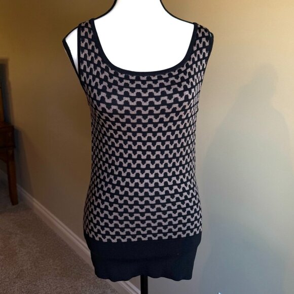 le chateau sleeveless black and brown long top - Picture 1 of 10